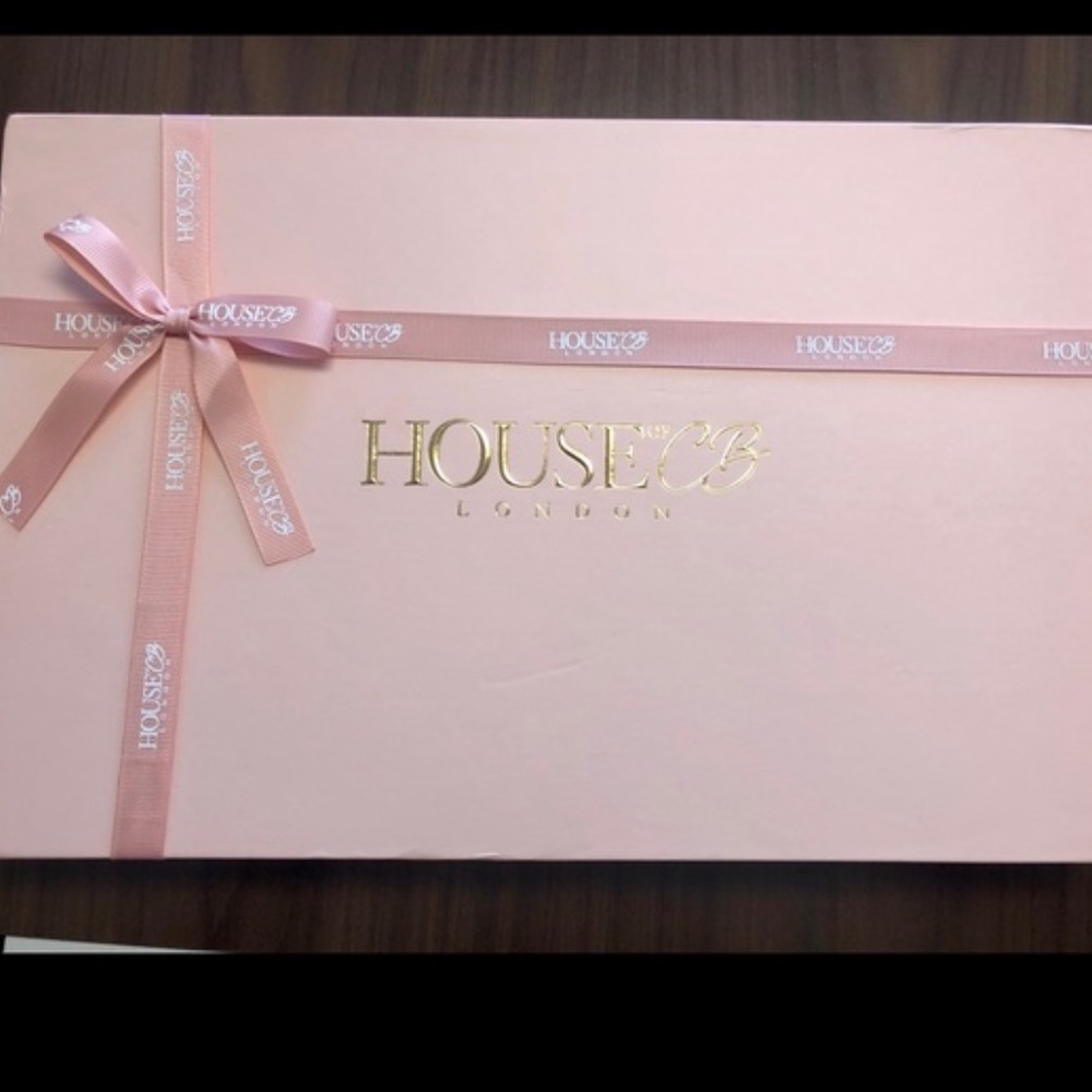 House of CB gift box-scratch marks